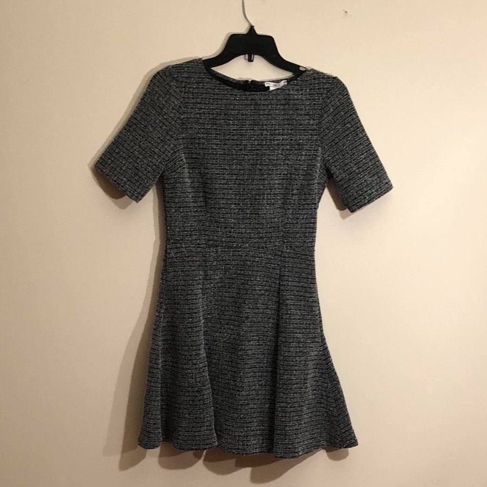 Bar III sz 4 fit flare dress leather zipper